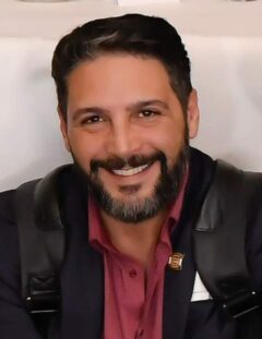 Agmeth Escaf en un evento político en 2023