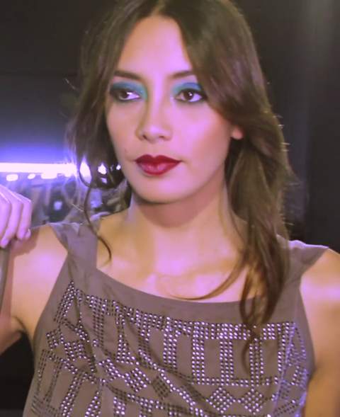 Carolina Guerra en desfile de moda en Cali, 2011