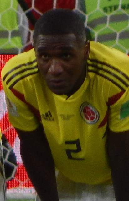 Cristián Zapata jugando con Colombia en el Mundial 2018
