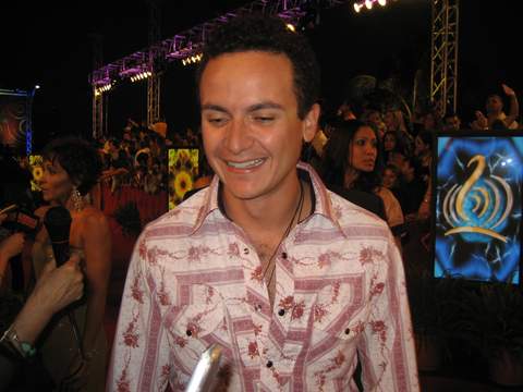 Fonseca actuando en los Premios Lo Nuestro 2007