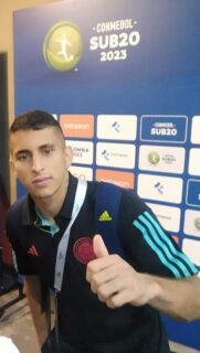 Gustavo Puerta playing in the 2023 South American U-20 Championship