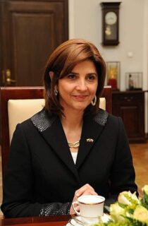 María Ángela Holguín durante visita al Senado de Polonia en 2013
