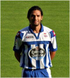 Abel Aguilar presentado con Deportivo La Coruña en 2012