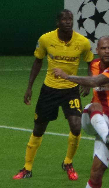 Adrián Ramos playing in the 2014 UEFA Champions League