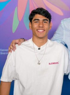 Ángel Barajas posando en 2024
