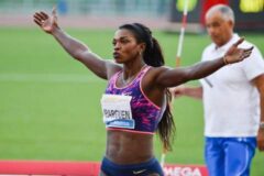 Caterine Ibargüen compitiendo en Golden Gala Roma 2017