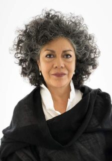 Retrato de Doris Salcedo en 2015