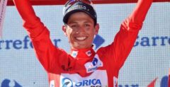 Esteban Chaves en el podio de la Vuelta 2015