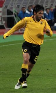Fabián Vargas playing for AEK Athens in 2011