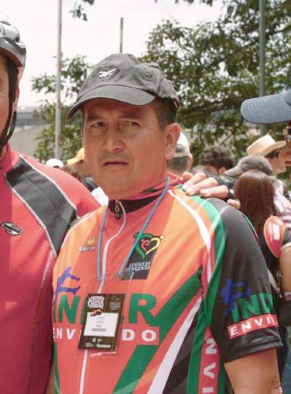 Luis Herrera posing outdoors in Fusagasugá, 2009