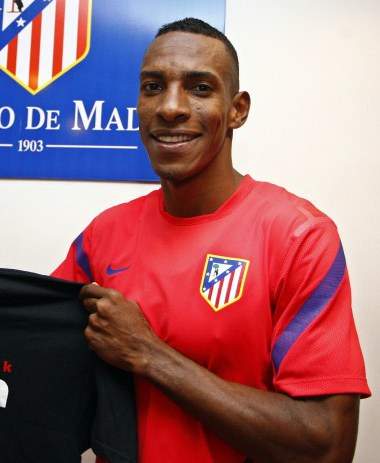 Luis Amaranto Perea playing for Atlético de Madrid in 2004