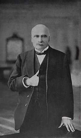 Retrato formal de Marco Fidel Suárez, presidente de Colombia