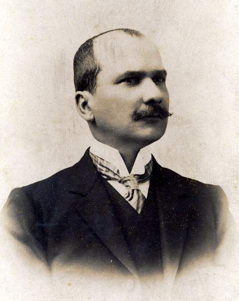 Retrato formal de Miguel Abadía Méndez, presidente de Colombia