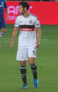 Pedro Franco defendiendo con Beşiktaş en 2014