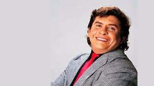 Rodolfo Aicardi posando sonriente en imagen sin fecha