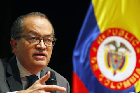 Fernando Carrillo Flórez as Colombia's 13th Attorney General