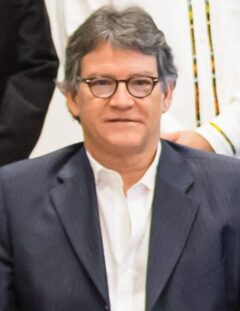 Gustavo Bell during 2018 peace talks in Colombia