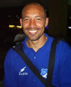 Ricardo Ciciliano playing for Millonarios in 2007