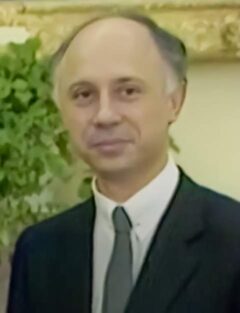 Rodrigo Lloreda in formal attire, 1985