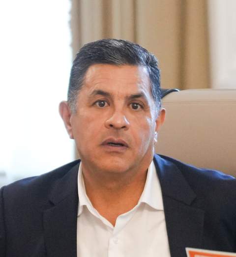Jorge Iván Ospina en reunión con alcaldes en 2023