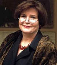 Retrato de María Mercedes Carranza, escritora y poeta colombiana